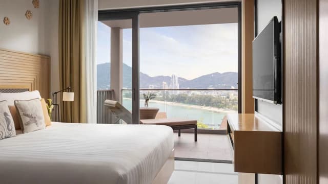 アマリ プーケット-スイート 1 ベッドルーム バルコニー オーシャンビュー (Club)-3