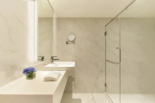 Mövenpick Hotel Sukhumvit 15 Bangkok-Superior Room, 1 King Bed-5