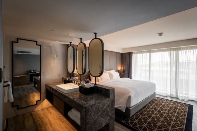 Ayathorn Bangkok-豪華客房, 1 張特大雙人床, 陽台-3