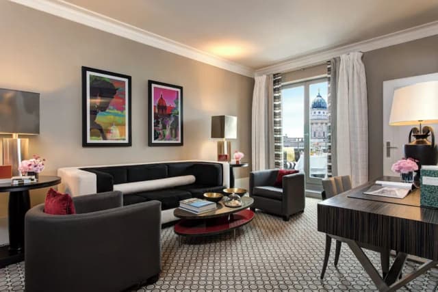 洛克福特柏林羅馬飯店-極品套房, 1 張加大雙人床-2