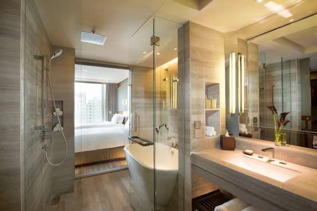 曼谷素坤逸希爾頓飯店-尊榮客房, 1 張特大雙人床 (Deluxe)-5