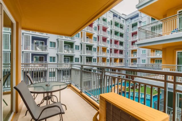 Elite Suites Patong-Family Suite - Pool View-11