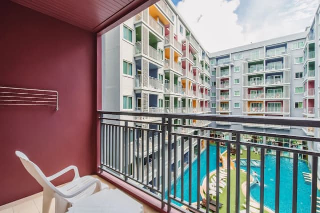 Elite Suites Patong-Deluxe Suite Twin - Pool View-6