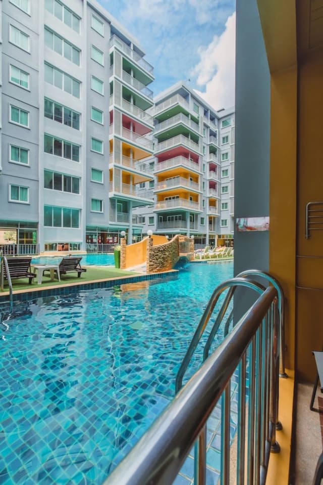 Elite Suites Patong-Classic Suite - Pool Access-8