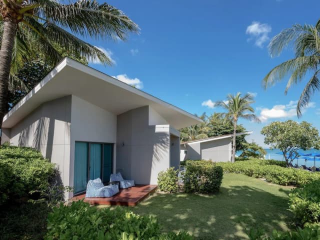 オZ チャウエン サムイ-デラックス ルーム キングベッド 1 台 ビーチフロント-4