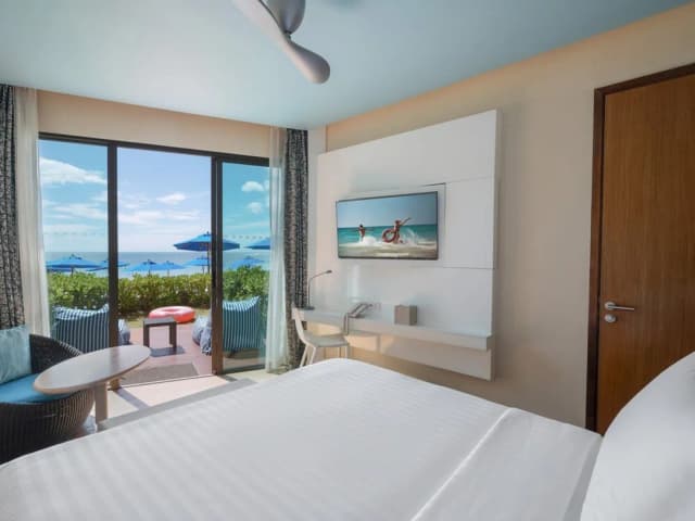 オZ チャウエン サムイ-デラックス ルーム キングベッド 1 台 ビーチフロント-1