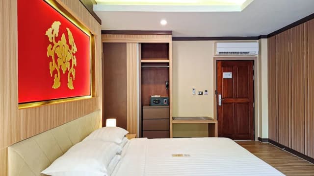 Quality Beach Resorts and Spa Patong-华丽客房, 1 间卧室, 阳台, 泳池景观 (Premium)-12