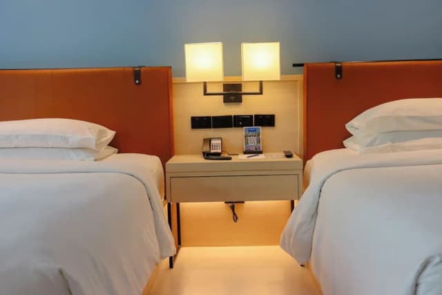 Holiday Ao Nang Beach Resort Krabi-Family Garden View Room-11