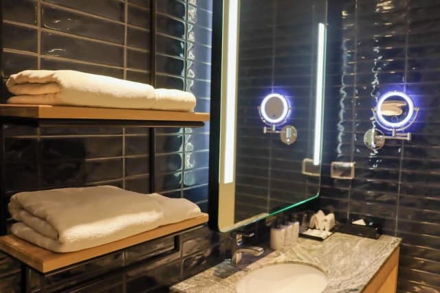 Holiday Ao Nang Beach Resort Krabi-Family Garden View Room-13