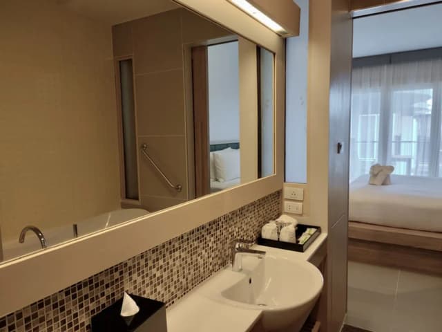 Holiday Ao Nang Beach Resort Krabi-Leisure Pool View Room-10