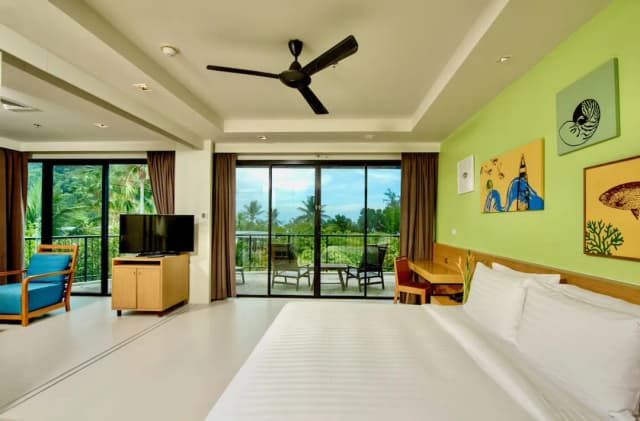 Holiday Ao Nang Beach Resort Krabi-Kids' Suite with Pool View-2