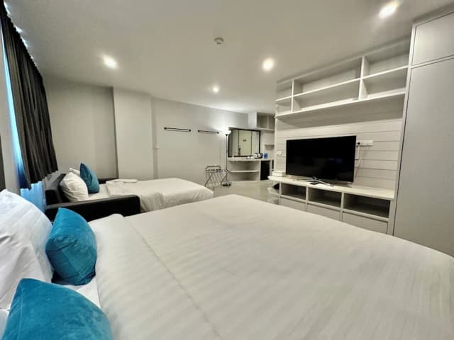 The Crib Patong-家庭双人房-1