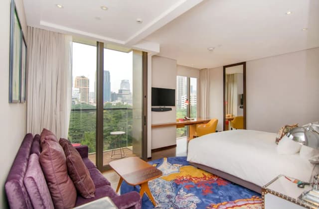 Hotel Indigo Bangkok Wireless Road by IHG-Standard Room, 1 King Bed, Balcony-3