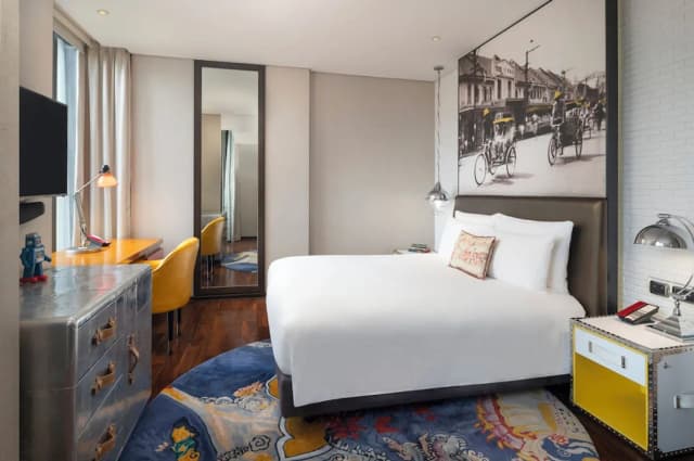 Hotel Indigo Bangkok Wireless Road by IHG-Standard Room, 1 King Bed, Balcony-10