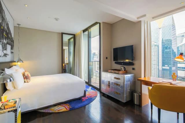 Hotel Indigo Bangkok Wireless Road by IHG-Standard Room, 1 King Bed, Balcony-17
