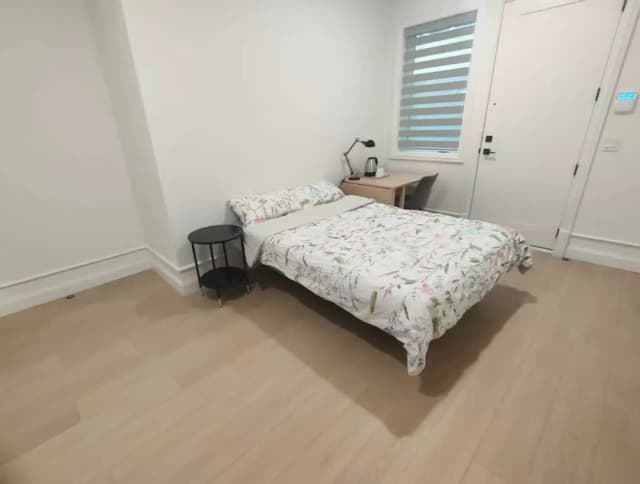 Beijing Vancouver Homestay-Elite Double Room, 1 Queen Bed-2