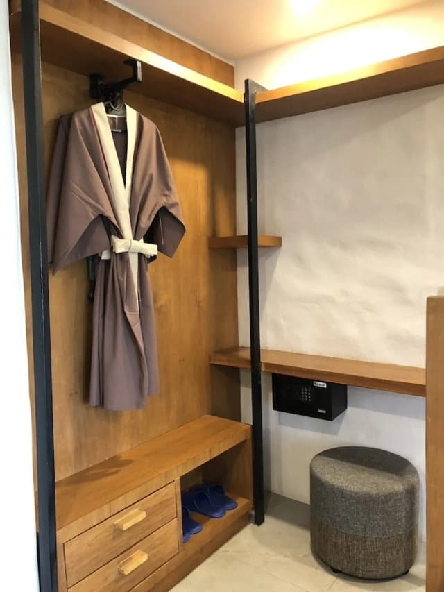 Punnpreeda Beach Resort-Deluxe Suite-7