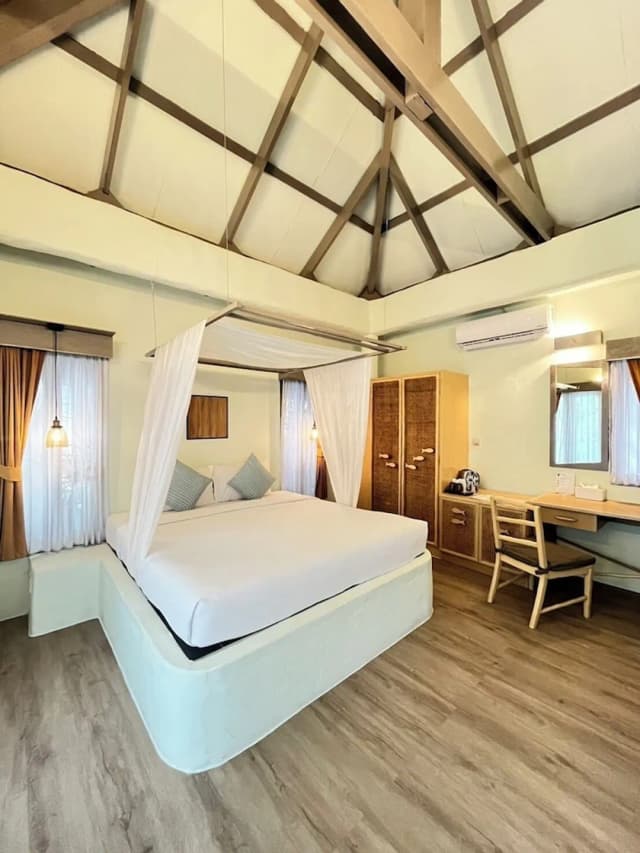 Punnpreeda Beach Resort-Ocean View Villa with One Way Airport Transfer-2