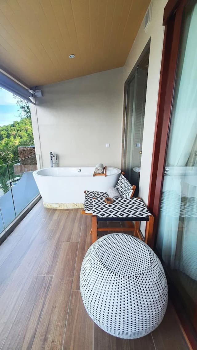 SINAE Phuket Luxury Hotel-Studio Ocean View King bed-10