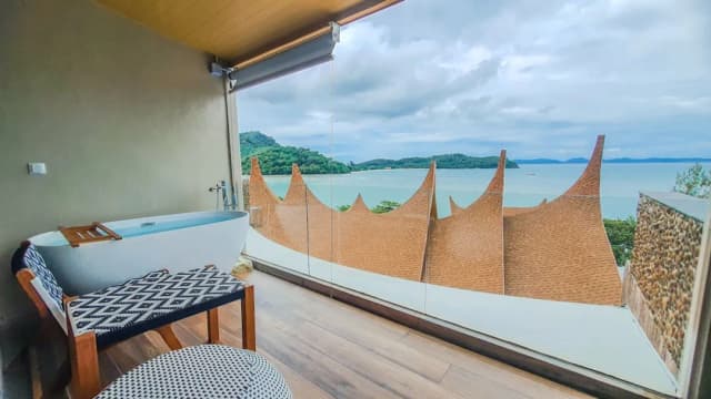 SINAE Phuket Luxury Hotel-Studio Ocean View King bed-8