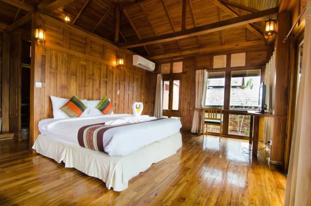 Phi Phi The Beach Resort-Deluxe Villa - Front Side, Free Mini bar, Free Transfer to Tonsai Pier-2