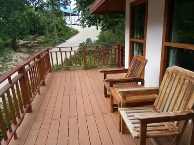 Phi Phi The Beach Resort-Standard room with No view, Free Mini bar, Free Transfer to Tonsai Pier-4