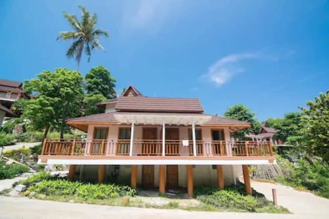 Phi Phi The Beach Resort-Standard room with No view, Free Mini bar, Free Transfer to Tonsai Pier-1