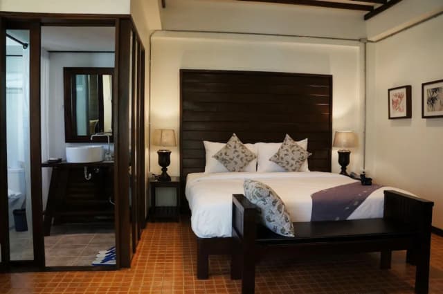 カンパエン・ンガム ホテル-デラックス ダブルルーム-2