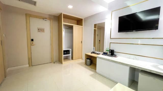 Elegant Airport Hotel-华丽双人房或双床房-3