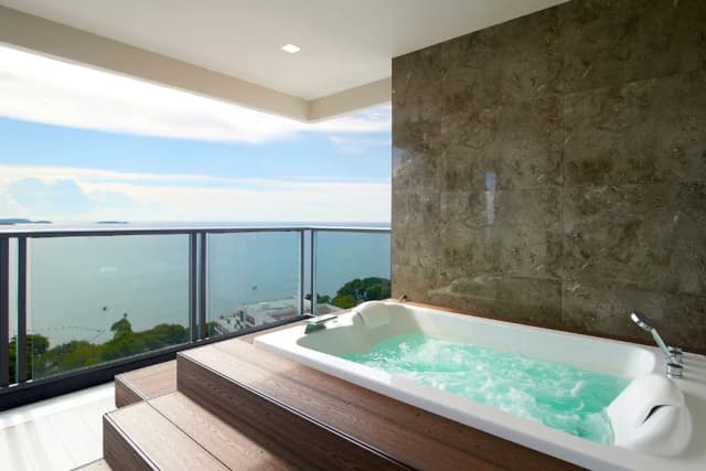 The Elysium Pratumnak Pattaya - By SHG-Presidential 2 bedroom suite, sea view-3