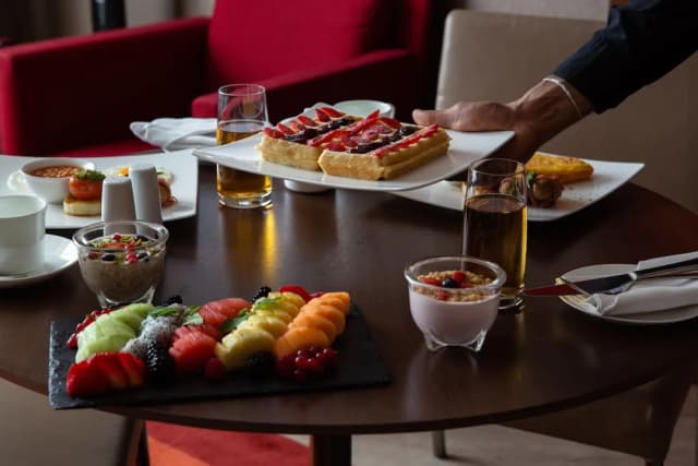 더 크릭사이드 호텔 두바이, 아코르 호텔-슈피리어룸, 킹사이즈침대 1개, 정원 전망-2