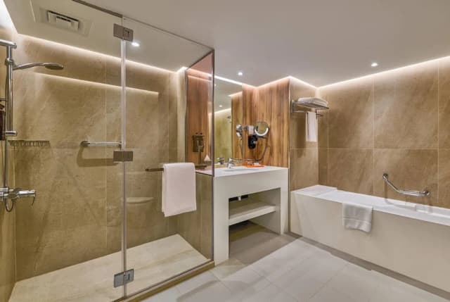 라마다 호텔 & 스위트 바이 윈덤 두바이 JBR-디럭스룸, 킹사이즈침대 1개, 시내 전망-8