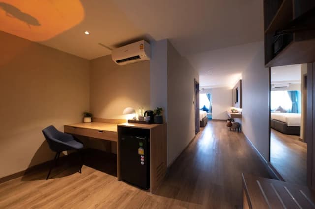 Moose Hotel Nimman-Deluxe King or Twin Bed with shower-5