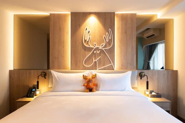 Moose Hotel Nimman-Deluxe King or Twin Bed with shower-6