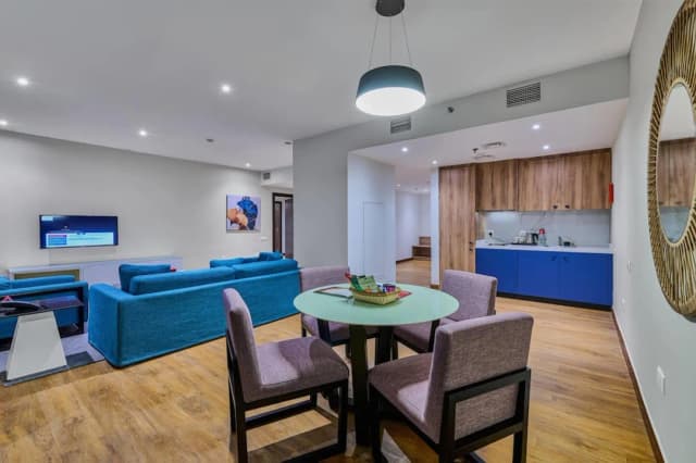 라마다 호텔 & 스위트 바이 윈덤 두바이 JBR-스위트, 킹사이즈침대 1개, 발코니, 부분 바다 전망-4