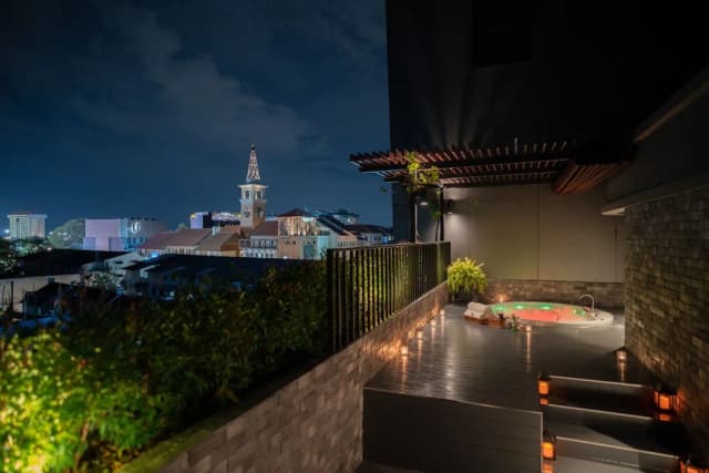Moose Hotel Nimman-Luxury Honeymoon Suite with Jacuzzi-11