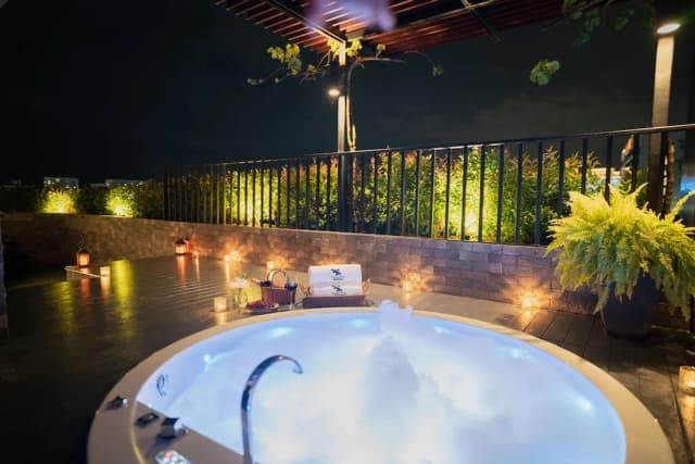Moose Hotel Nimman-Honeymoon Suite with outdoor Jacuzzi-5