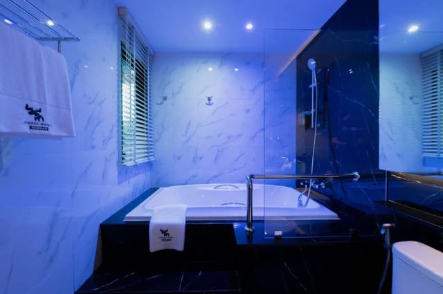 Moose Hotel Nimman-Honeymoon Suite with outdoor Jacuzzi-12