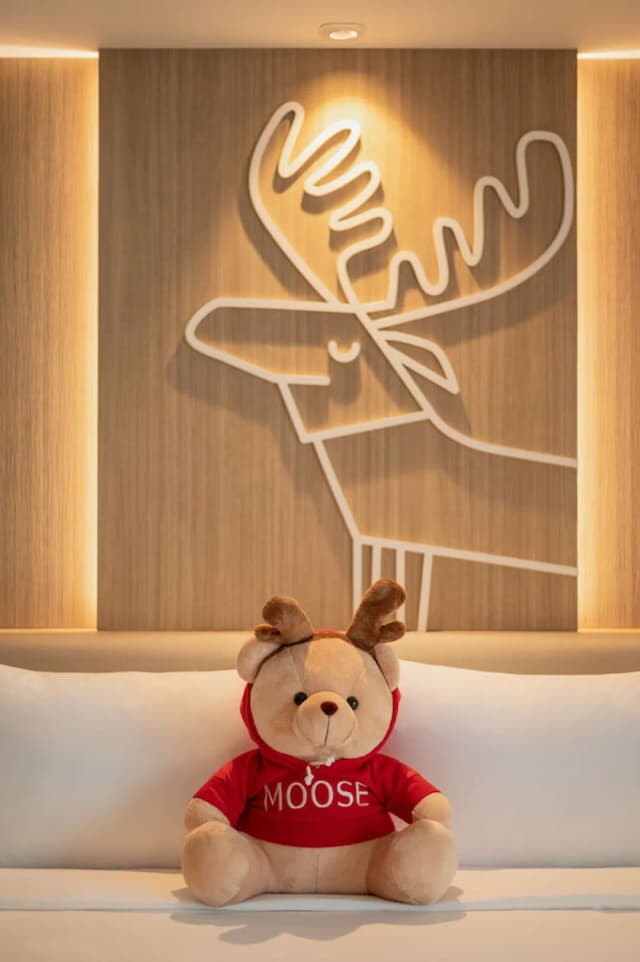 Moose Hotel Nimman-Standard Family King Bed with Bunk Bed-5