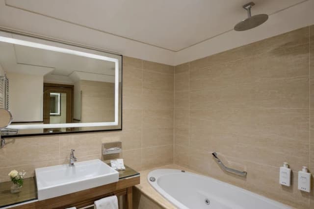 羅馬烏納飯店-行政套房-8