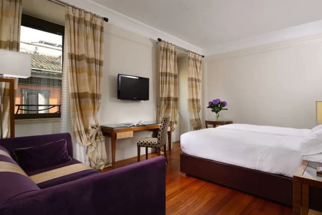 羅馬烏納飯店-行政雙床房-1