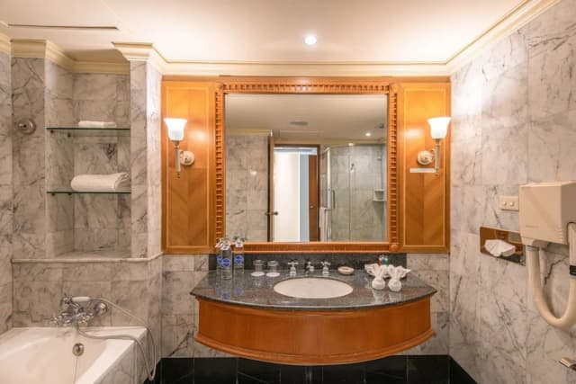 美殿河畔飯店 - SHA Extra Plus 認證-極品客房, 1 張特大雙人床, 河景-5