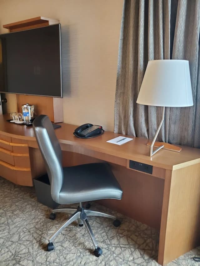 クラウンプラザ トロント ノースヨーク バイ IHG-プレミアム ルーム キングベッド 1 台-2