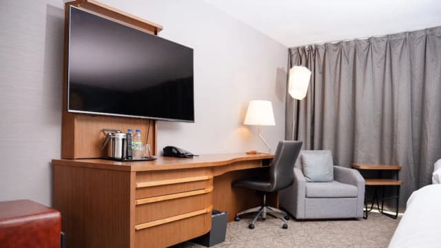 クラウンプラザ トロント ノースヨーク バイ IHG-プレミアム ルーム クイーンベッド 2 台 バルコニー-13