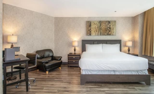 코스트 론스데일 키 호텔-룸, 킹사이즈침대 1개-1