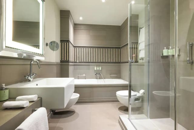 洛克福特柏林羅馬飯店-頂級客房-3