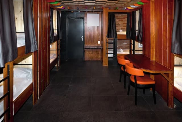 Amsterdam Teleport Hotel-经济客房-2