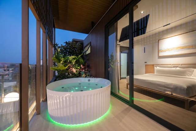 Shan Villas Sukhumvit-小型顶层房, 2 间卧室, 热水浴缸, 泳池景观-4