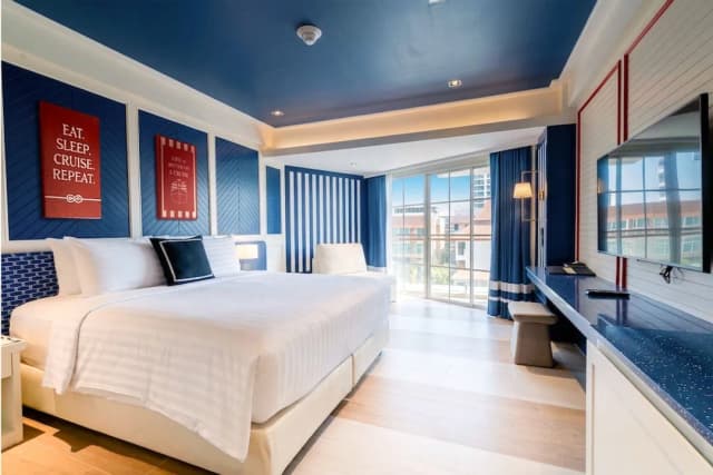 芭堤雅 A1 皇家遊輪酒店 - SHA Extra Plus 認證-Cruise Cabin (Partial Seaview) King Bed-1