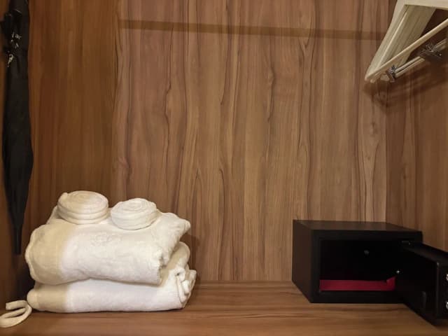 핌나라 부띠끄 호텔-허니문 더블룸, 킹사이즈침대 1개, 욕조, 시내 전망-4